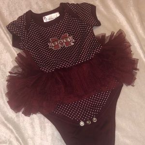 Newborn Mississippi State outfit
